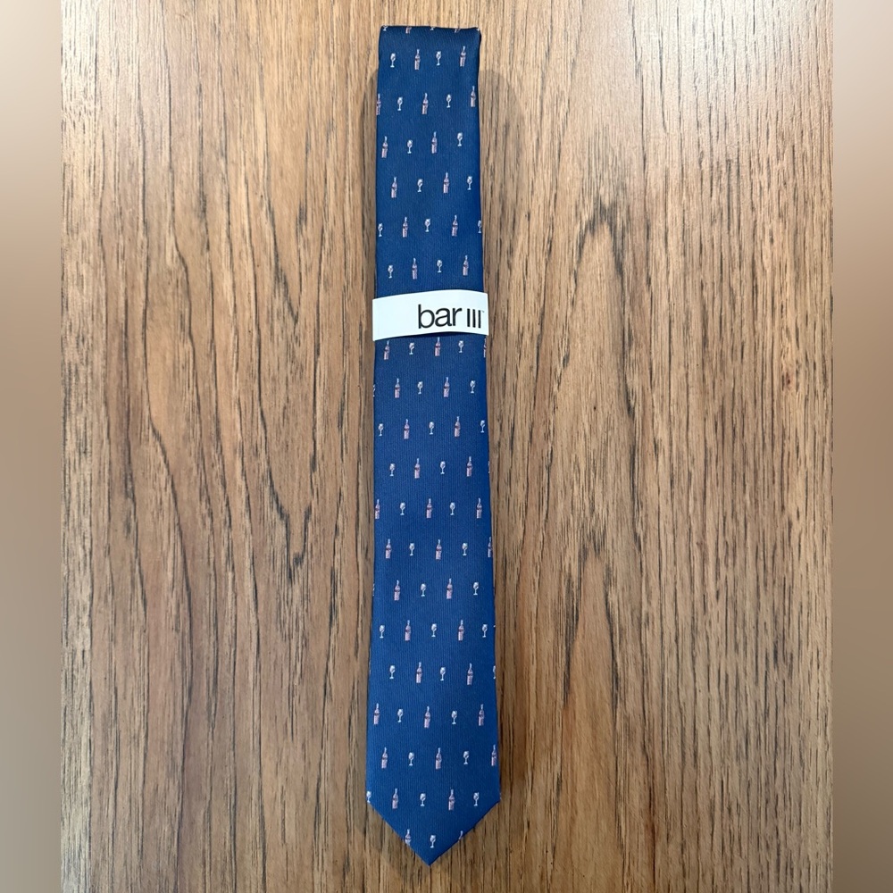 Bar III Men's Silk Blend Tie Navy Blue Cocktail Bottle Pattern NEW MSRP: $55.